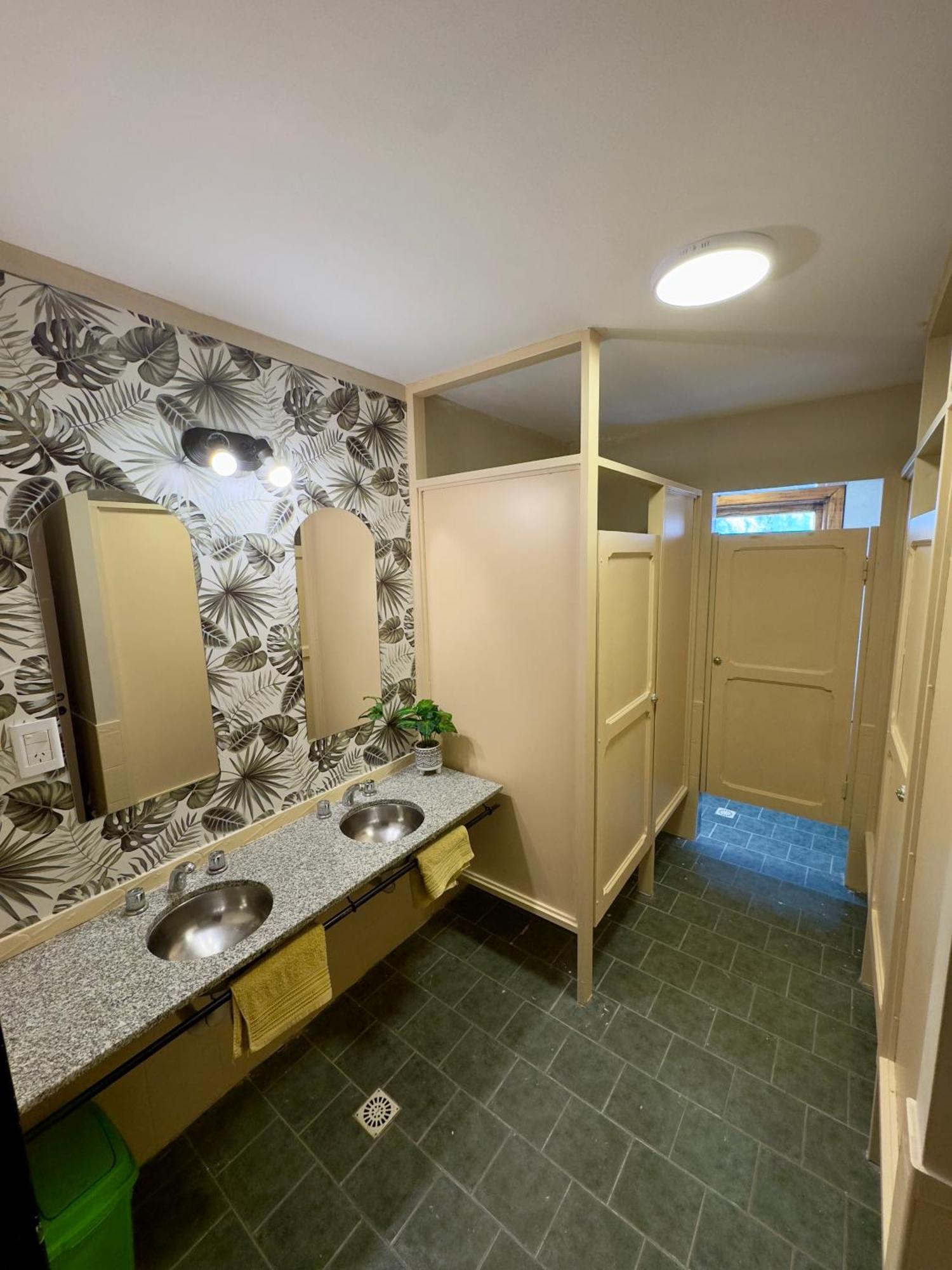 Hostel I Keu Ken Ел Калафате Екстериор снимка
